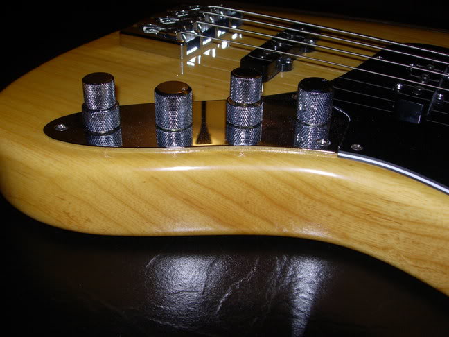 lulltableknobs.jpg