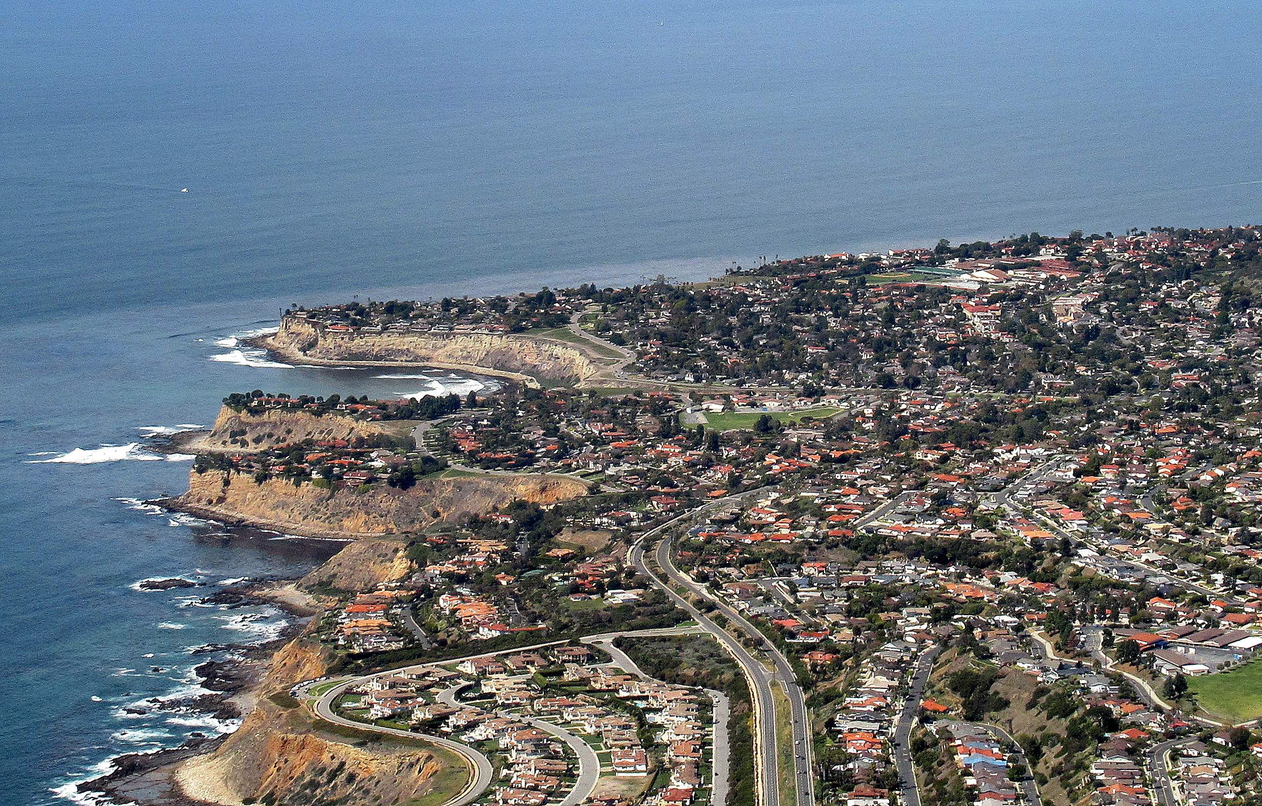 Lunada Bay looking north.JPG