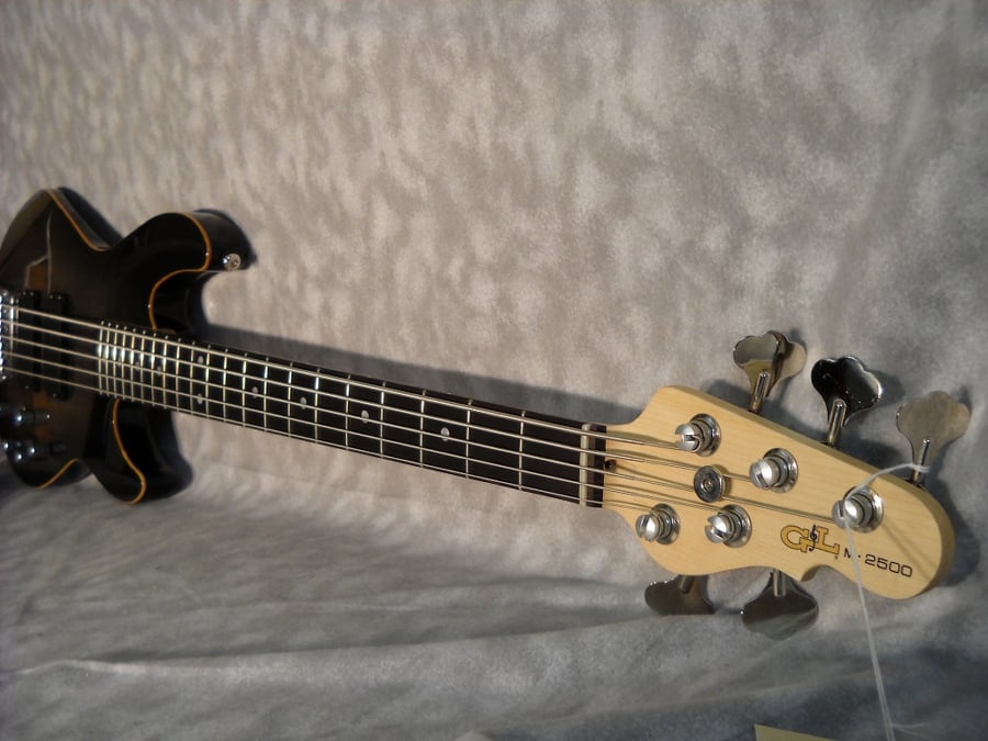 M2500BLACKBURST05.jpg
