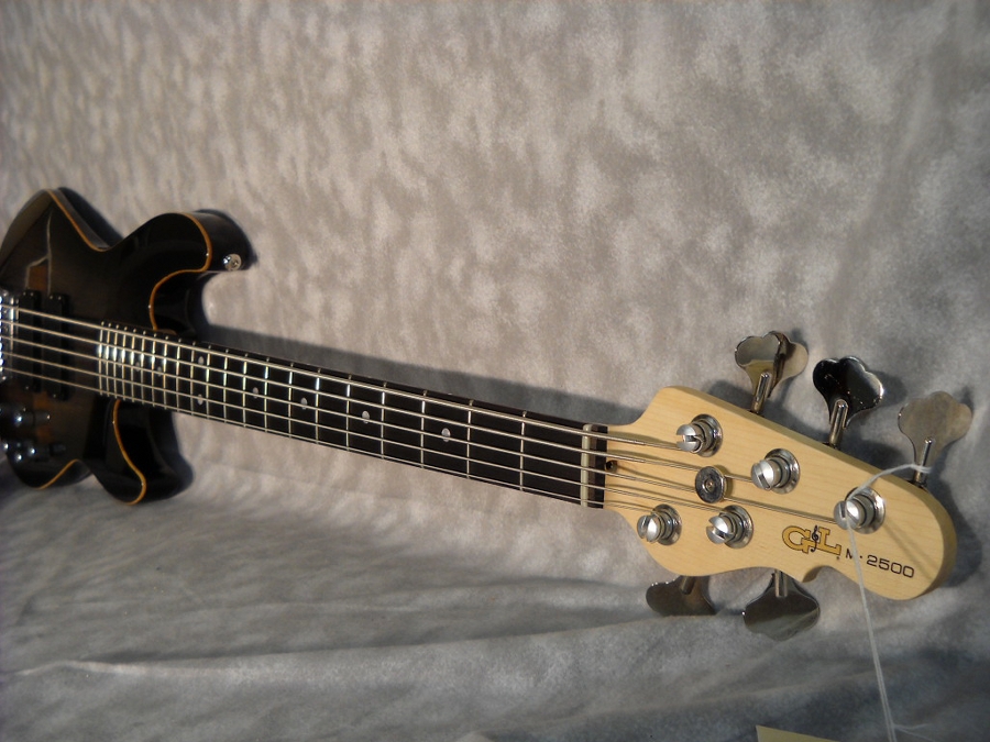 M2500BLACKBURST05.jpg