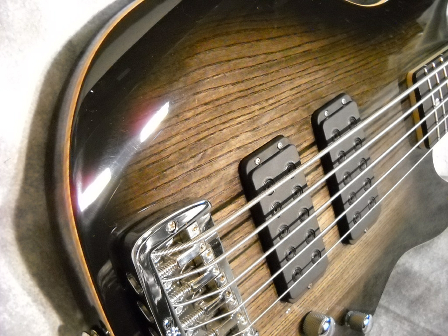 M2500BLACKBURST06.jpg