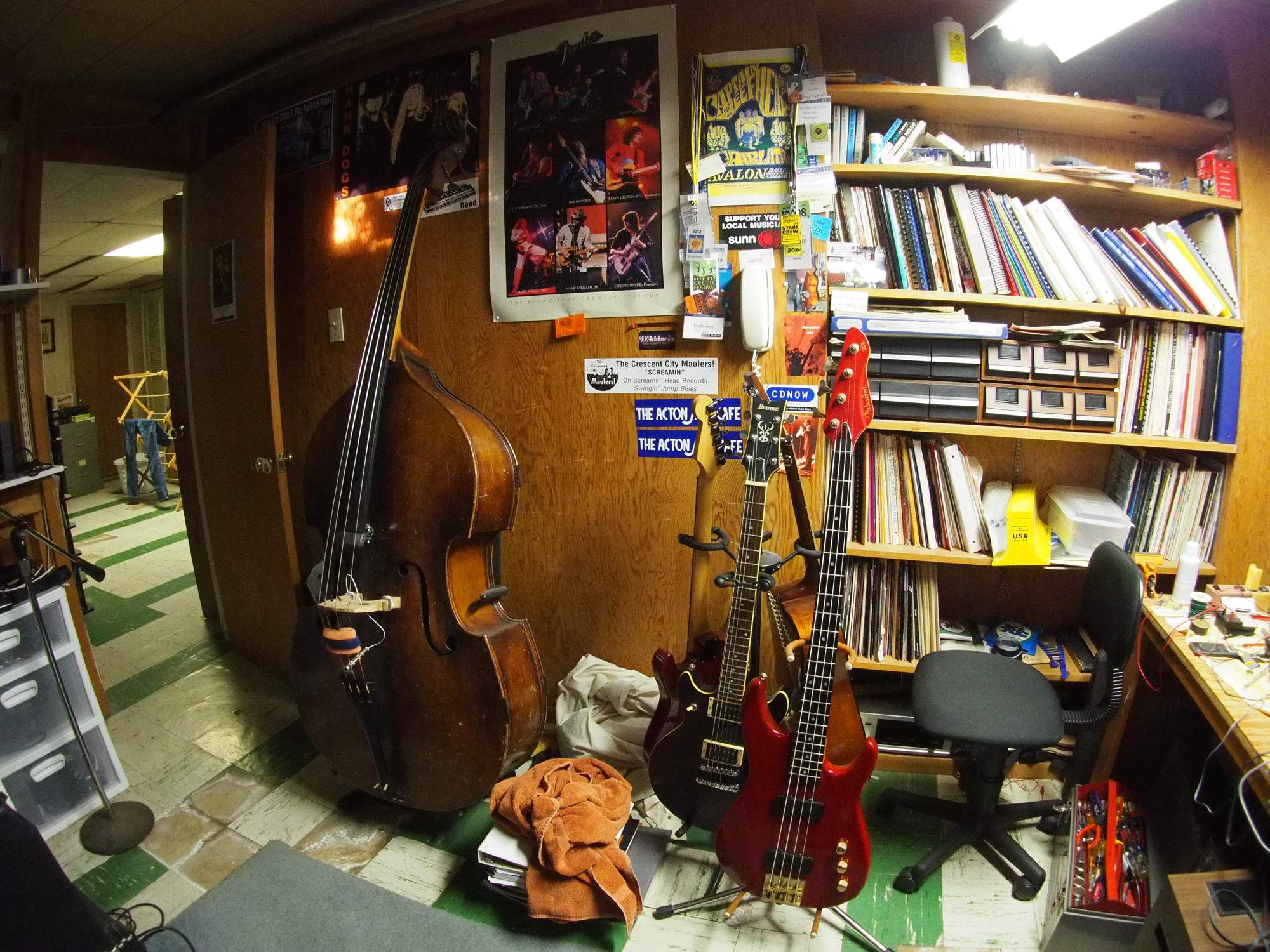 mancave1.jpg