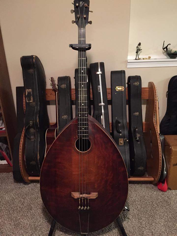 Mando bass full.jpeg