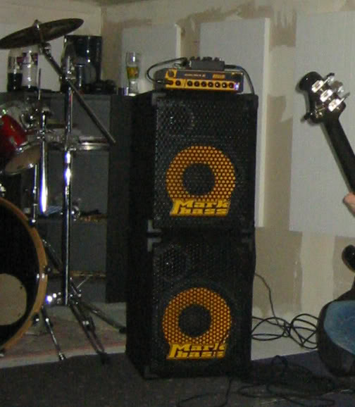 Markbass2x12copy.jpg