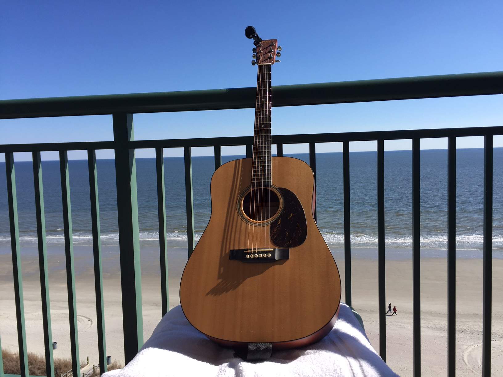 Martin D-16GT.JPG