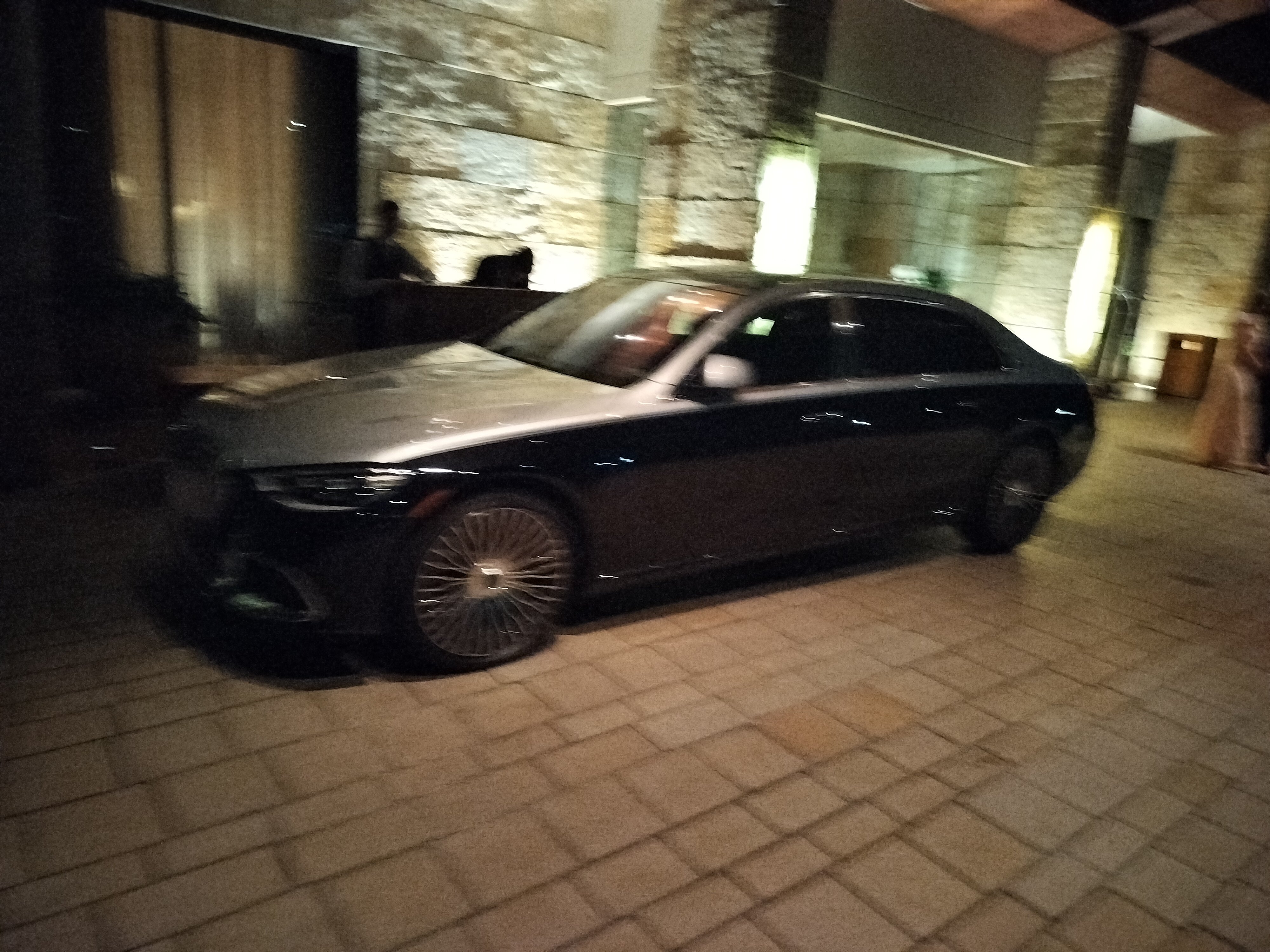 maybach1.jpg