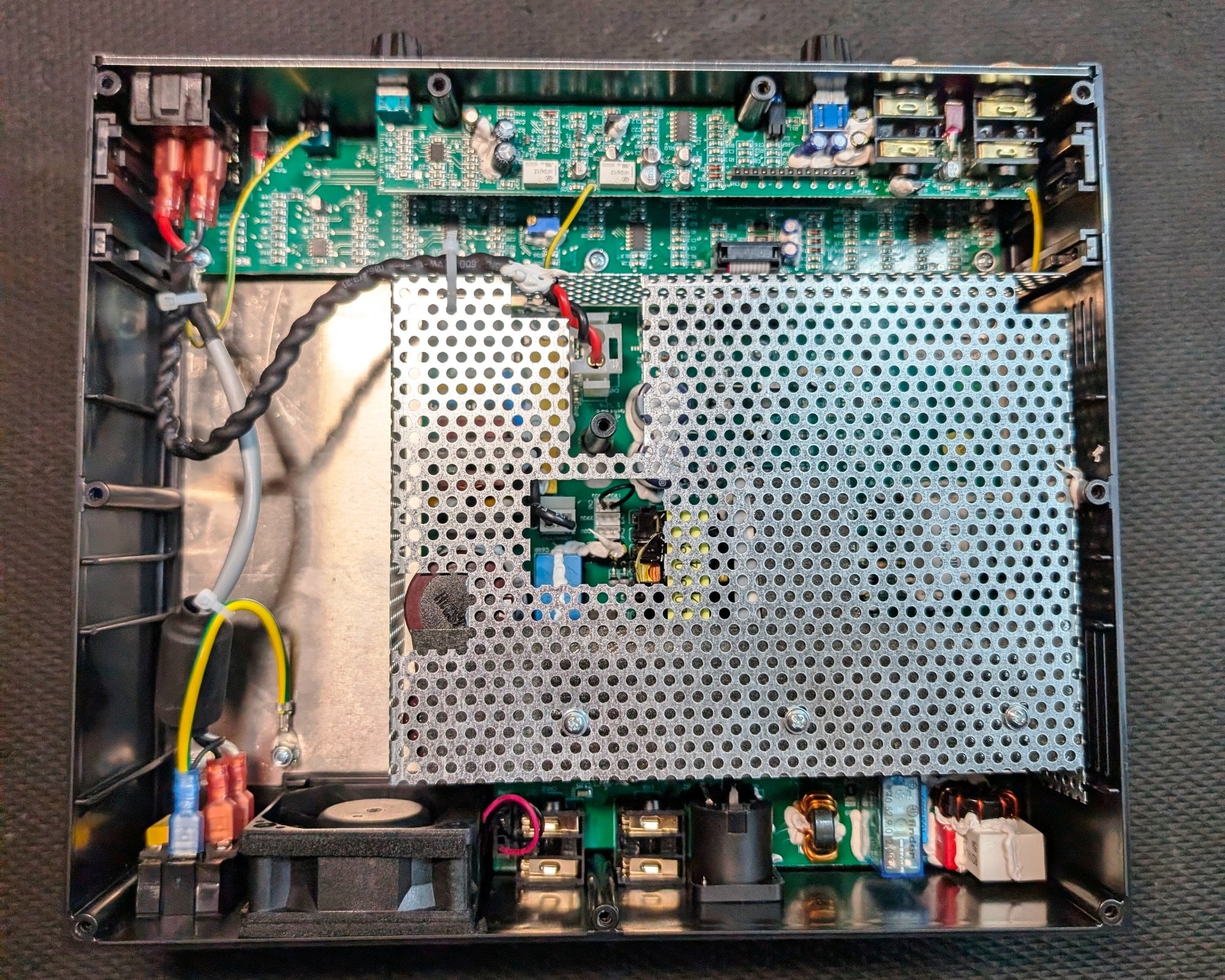MB582.jpg