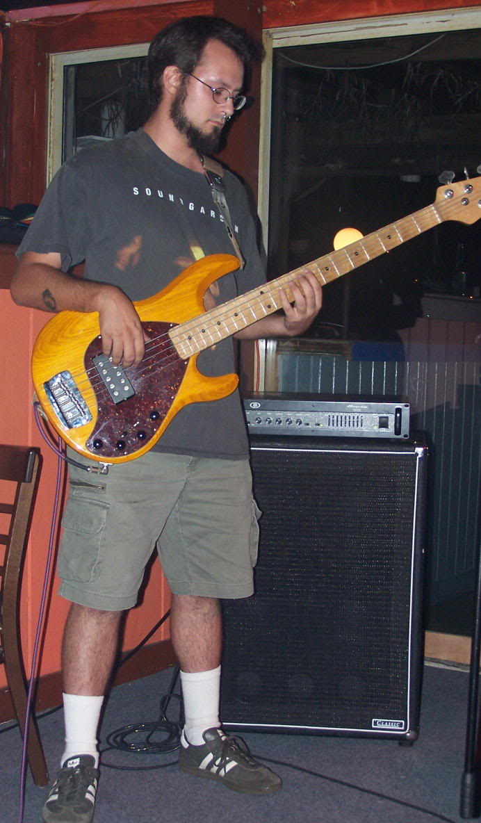 meonbass.jpg