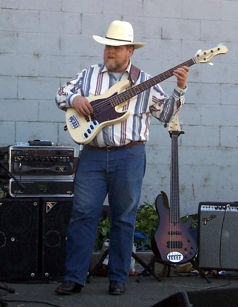 meonbass.jpg
