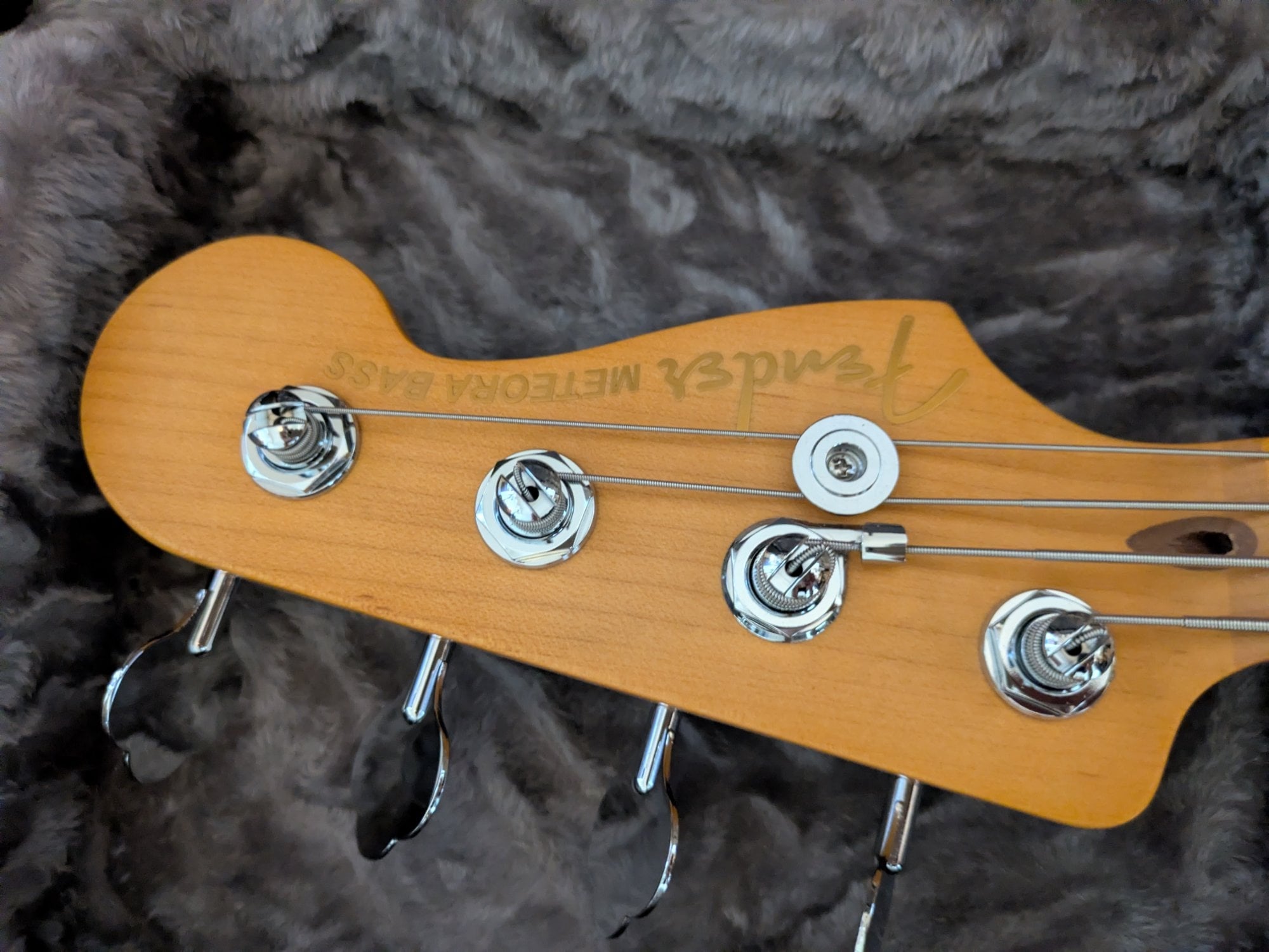 Meteora headstock.jpg