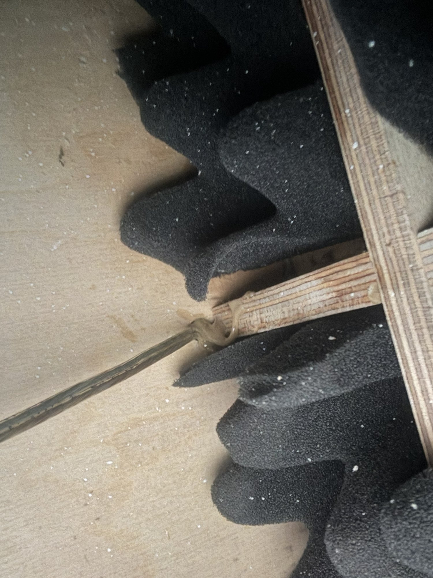 MID CHAMBER WIRE HOLE.jpeg