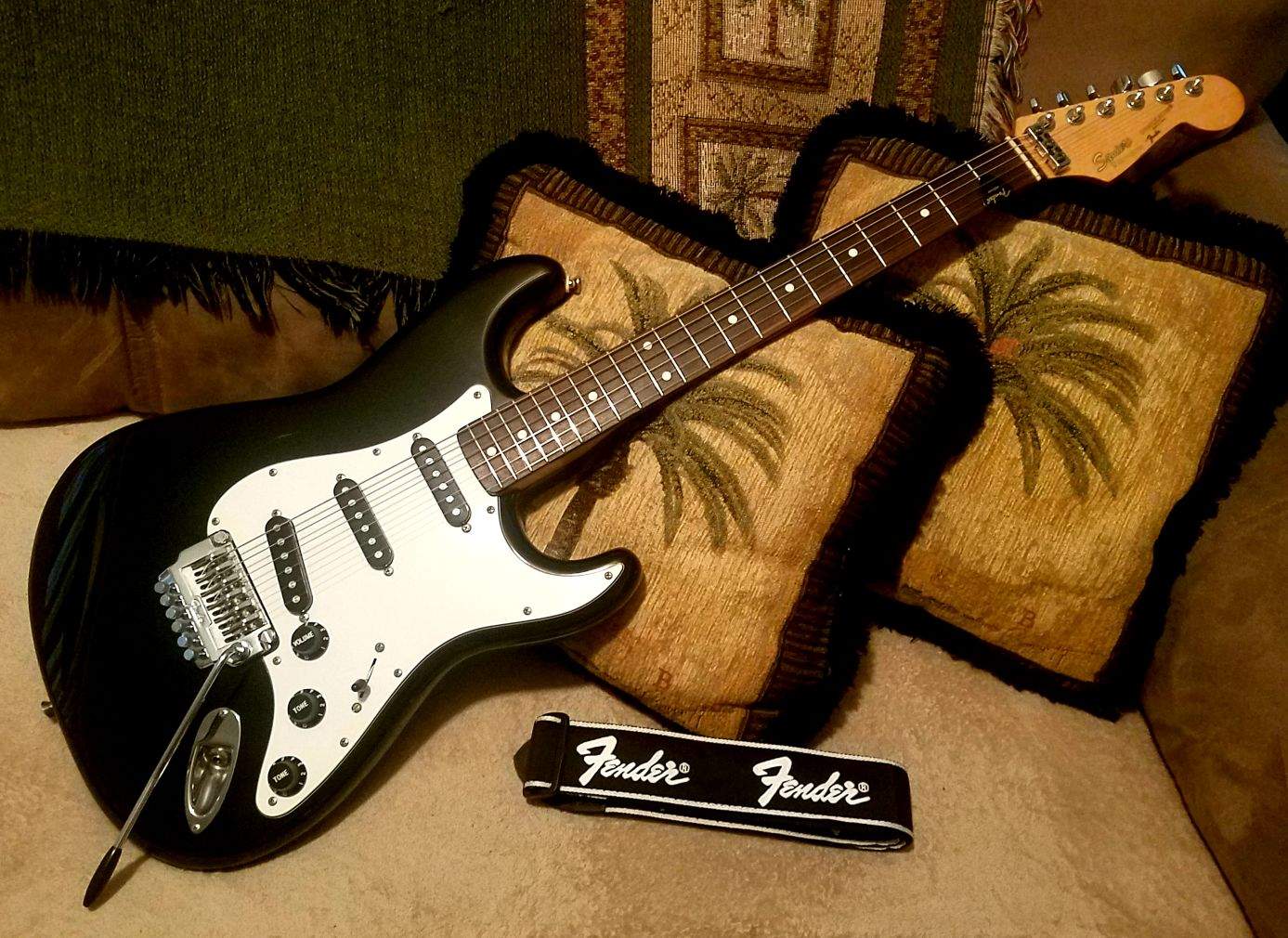MIJ_Squier Strat.jpeg