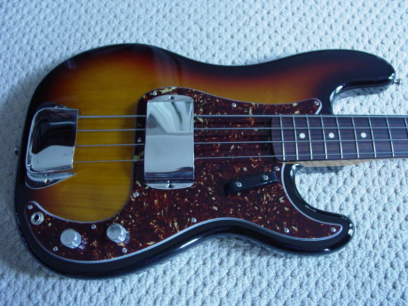 mijpbass005.jpg