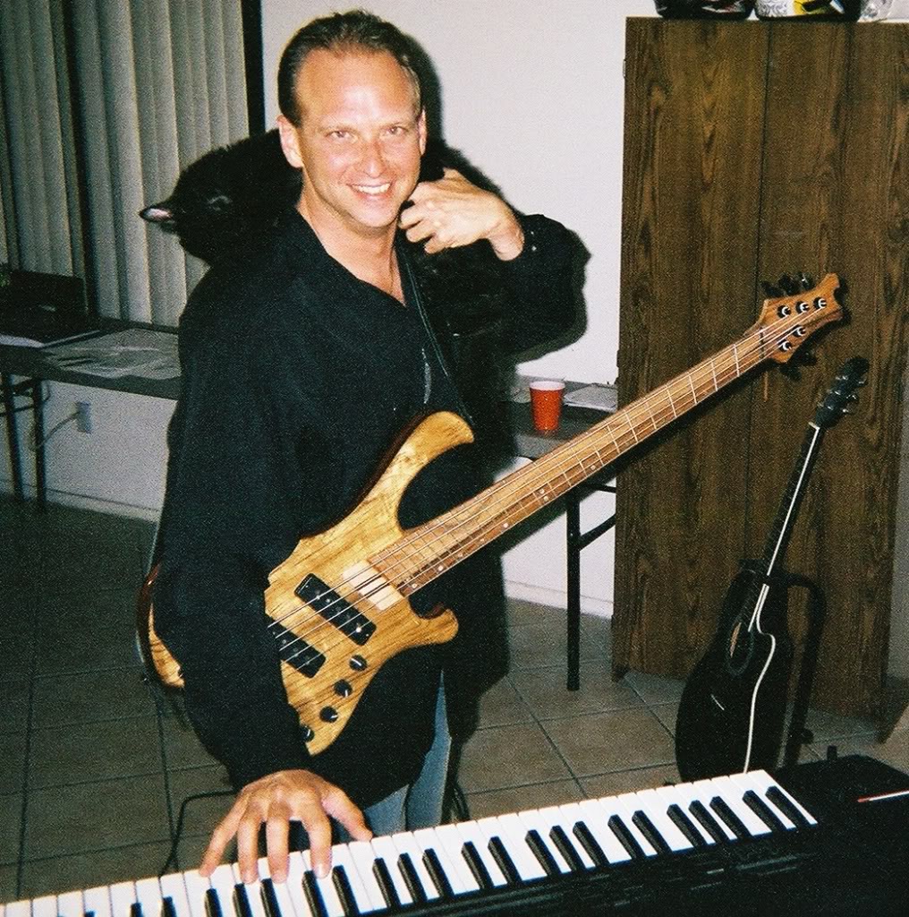 MikeKeyboard2.jpg