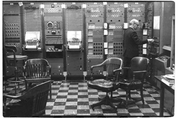 milton-babbitt-electronic-studio.jpg