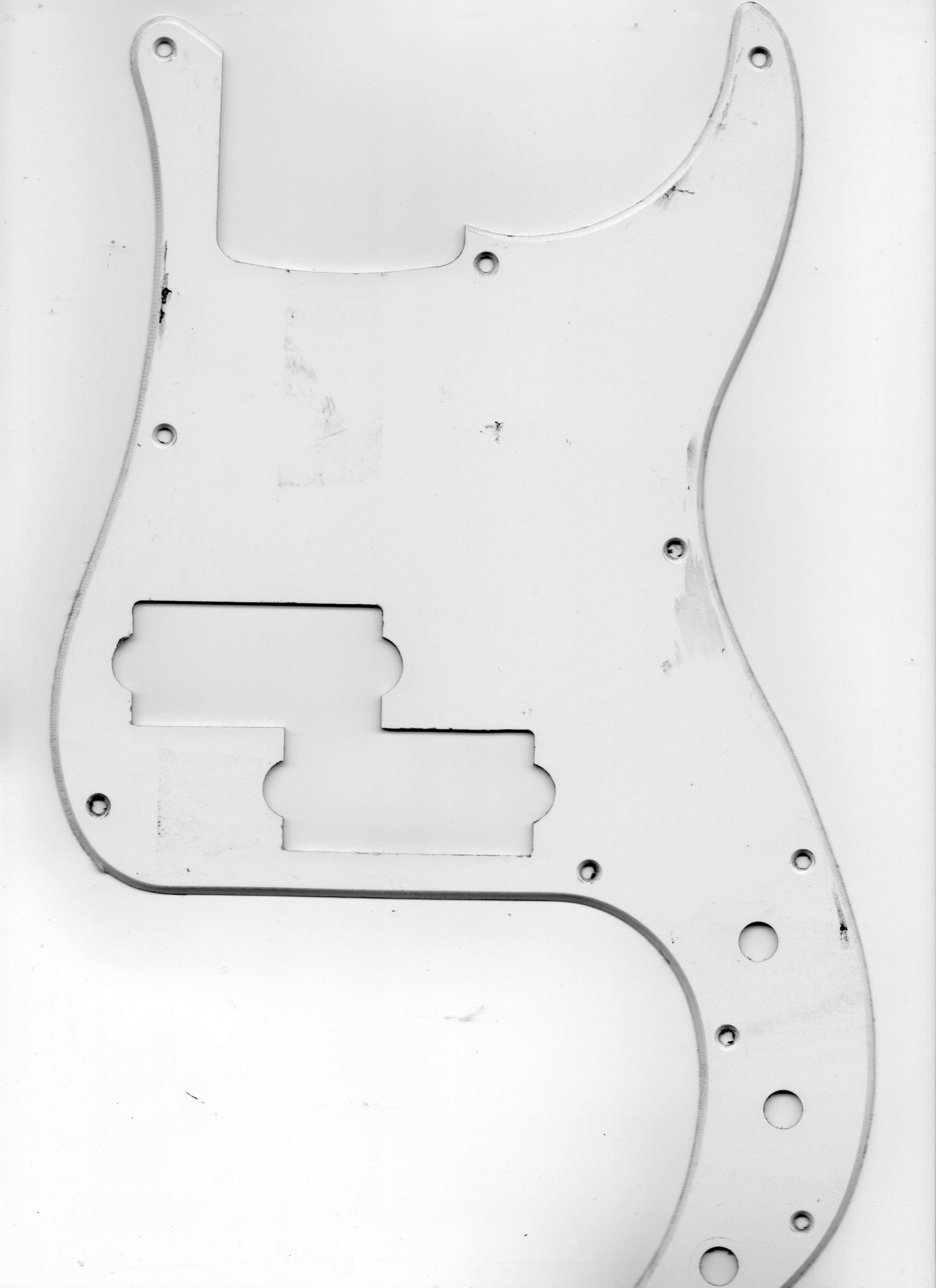 Mini PBass Pickguard001.jpg