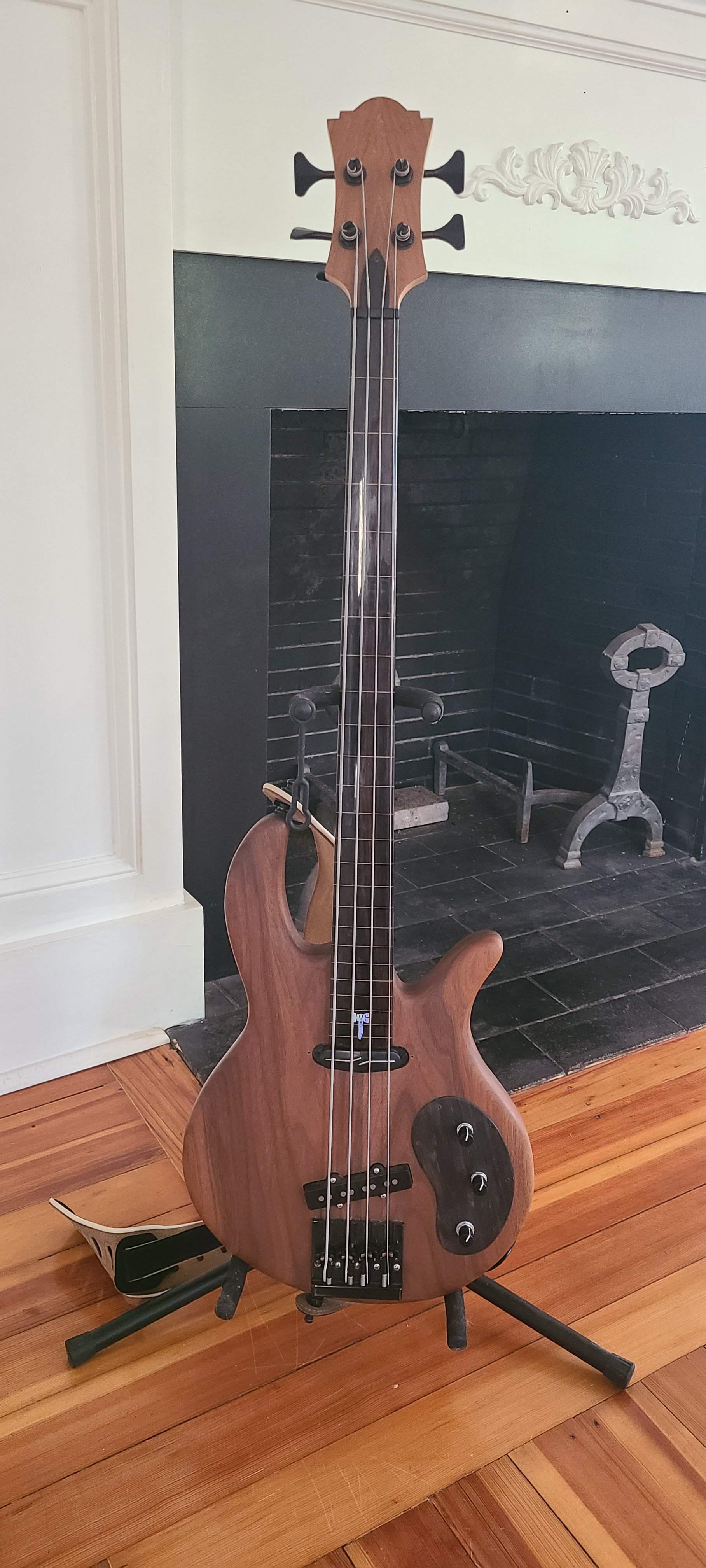 Mjolnir-Full.jpg