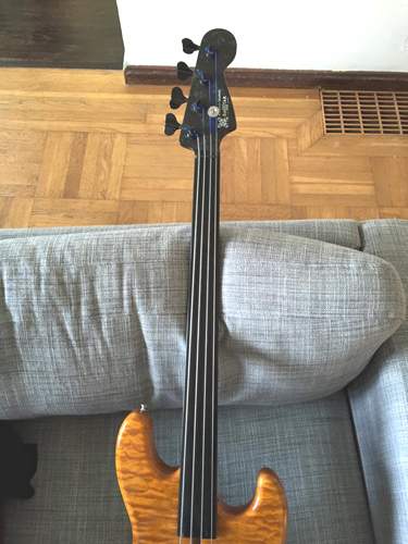 ModOrangeNeck500.jpg