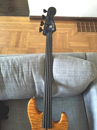 ModOrangeNeck500.jpg