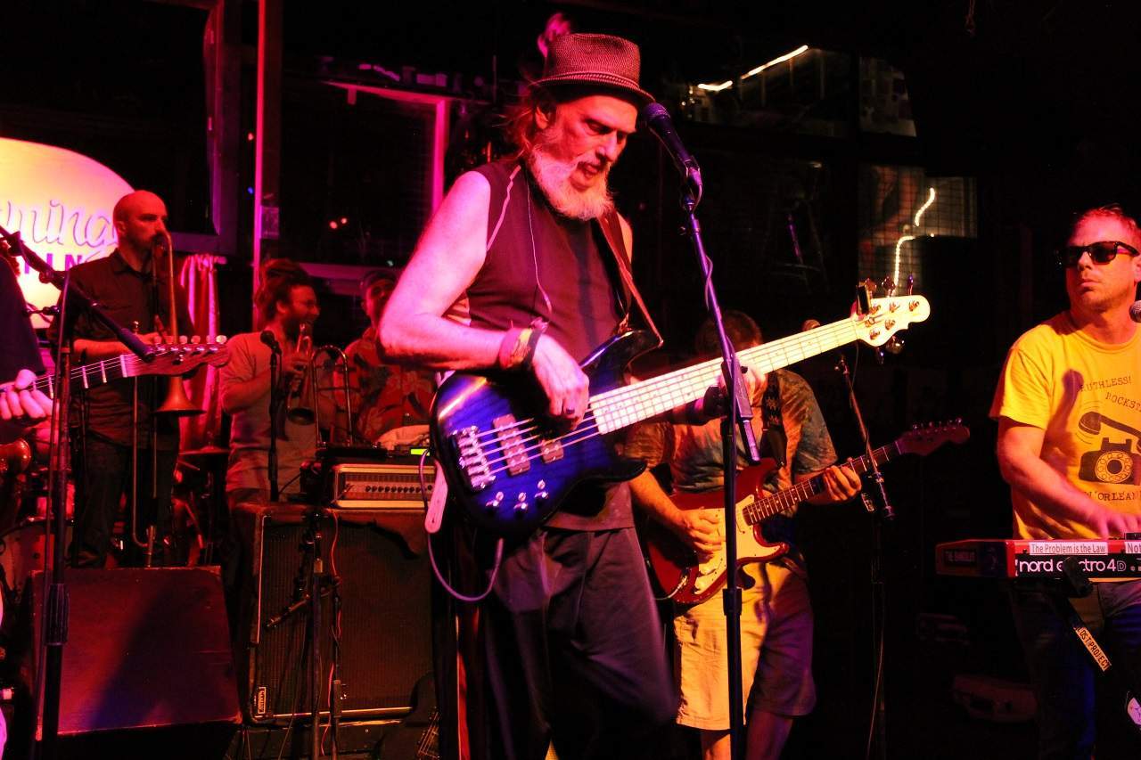 moe_bass_07-1.jpg