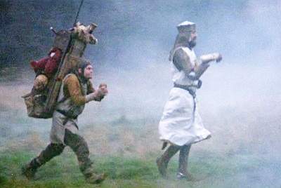 MontyPythonHolyGrail_018Pyxurz.jpg