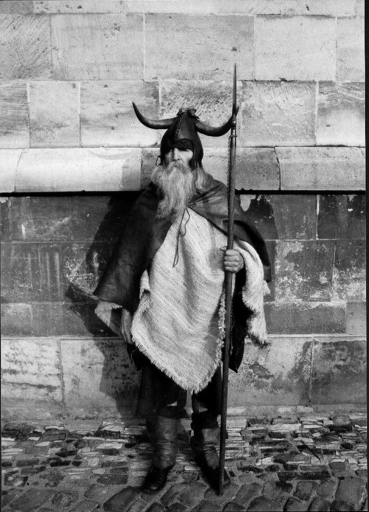 moondog.jpg