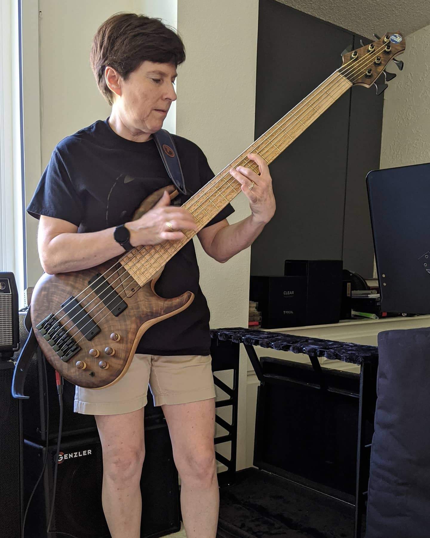 MTD-BluesyCat-strapped3.jpg