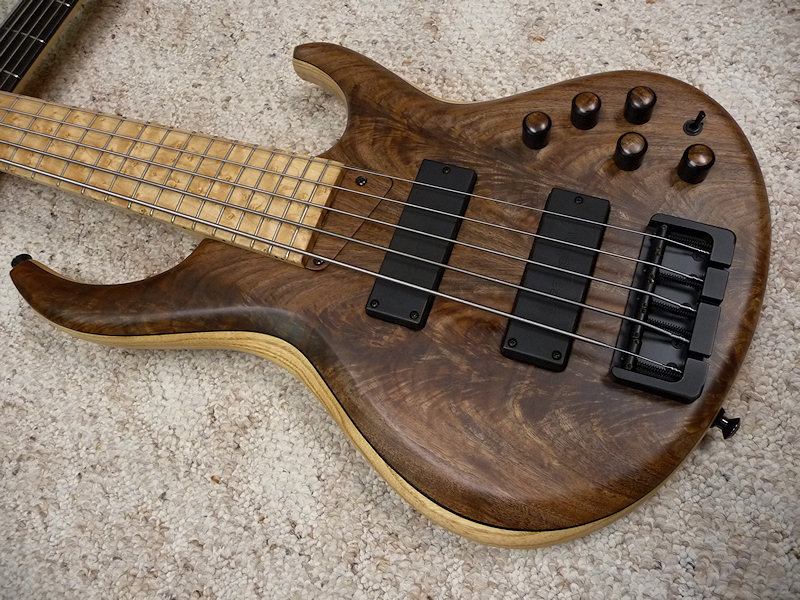 mtd_535pair_08.jpg