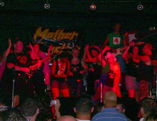 MTPIB2006CrowdedStage.jpg