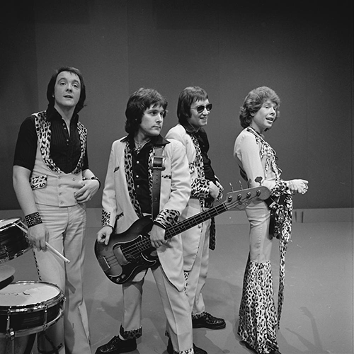 Mud_-_TopPop_February_1974_04.png
