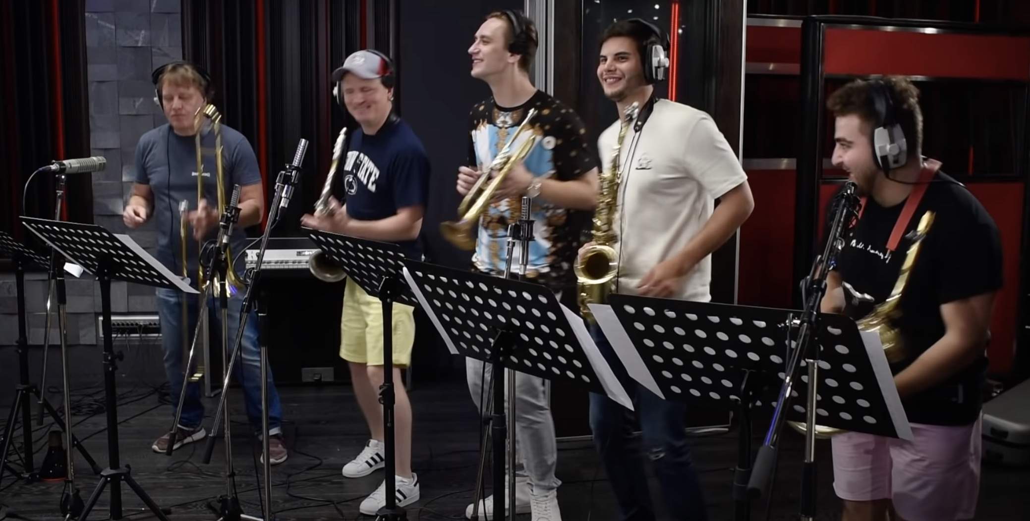 music stand.jpg