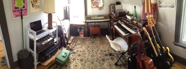 musicroom_zps23efa744.jpg