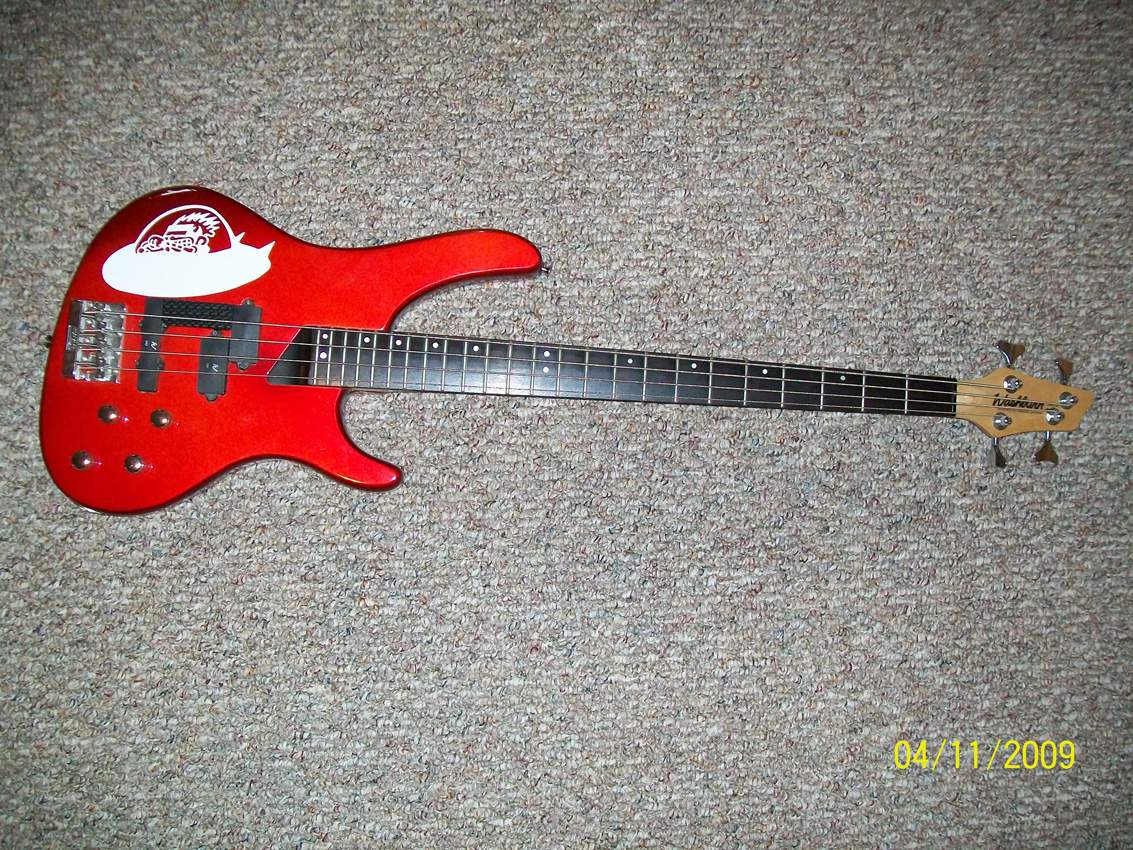 my basses 005.jpg