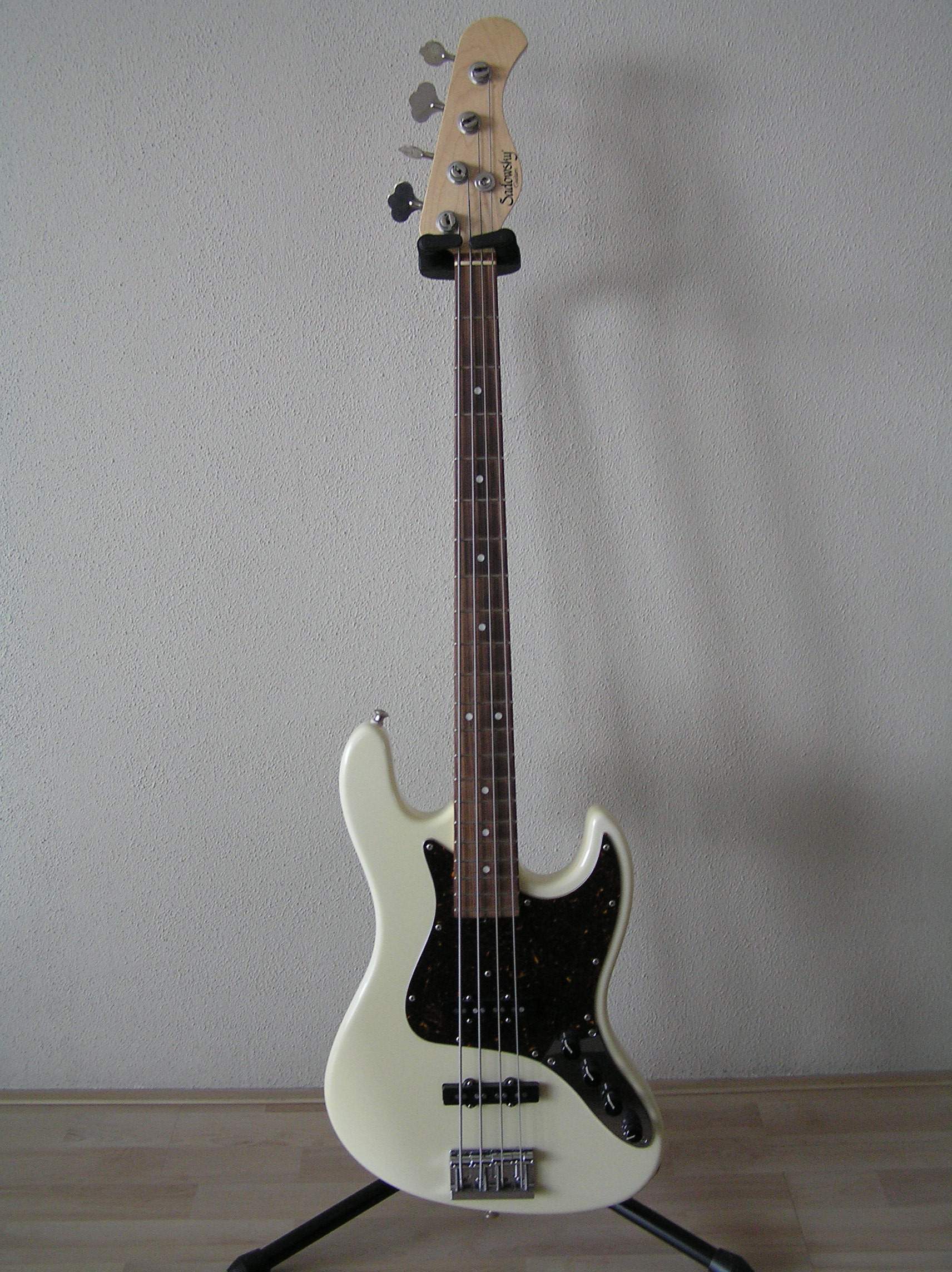My Sadowsky RV4.JPG