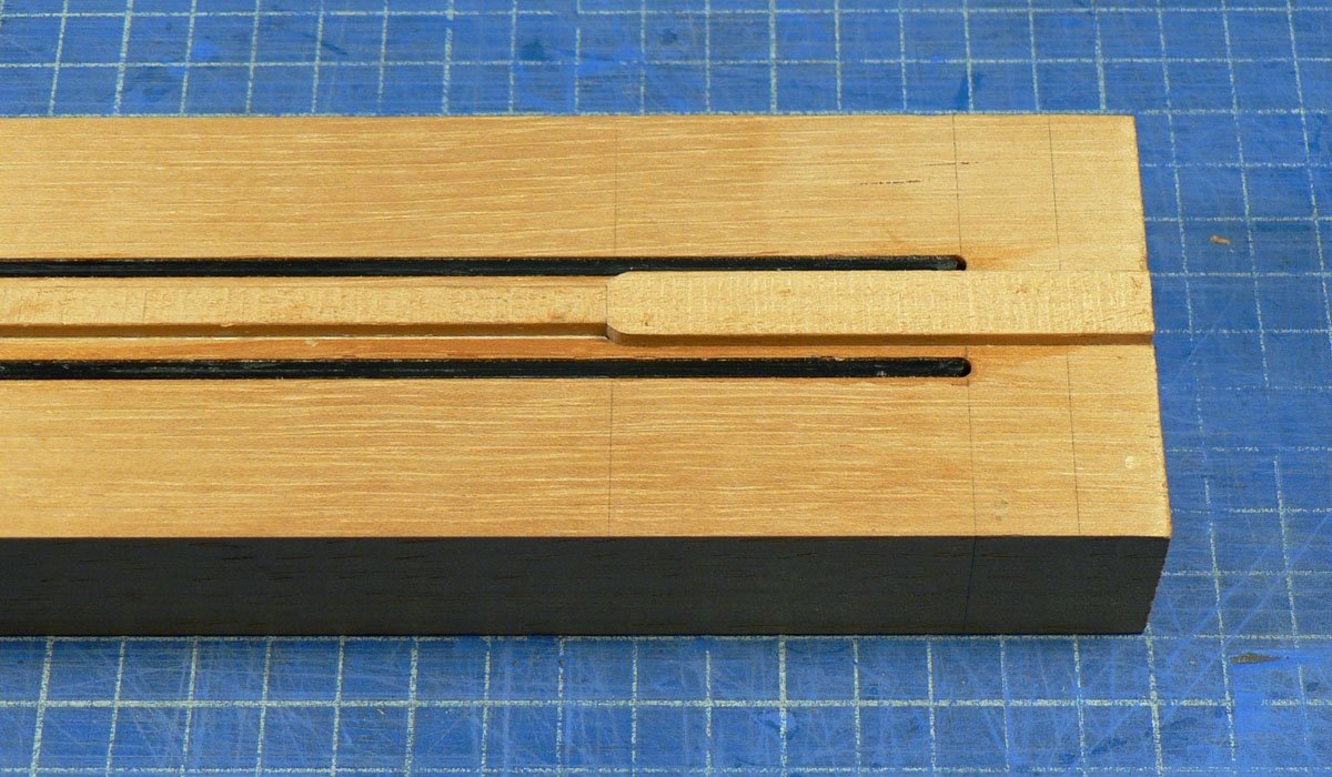 N011.JPG