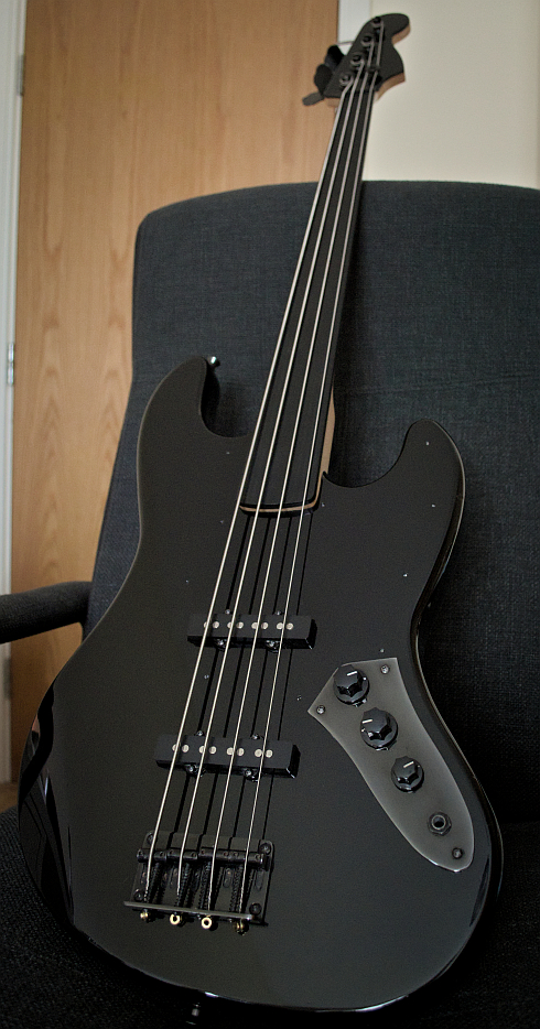 n75ax1C.jpg