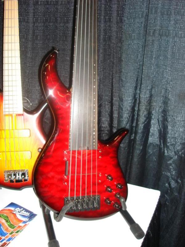 NAMM08012.jpg