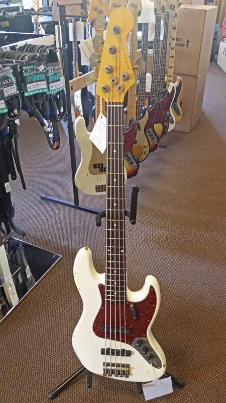 Nash-5-string-olywht.jpg