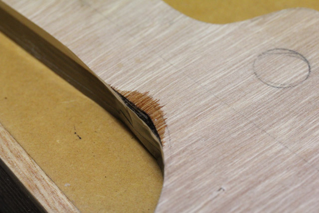 neck_jig_epoxy_small.jpg