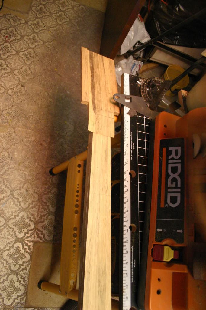 necktaper002.jpg