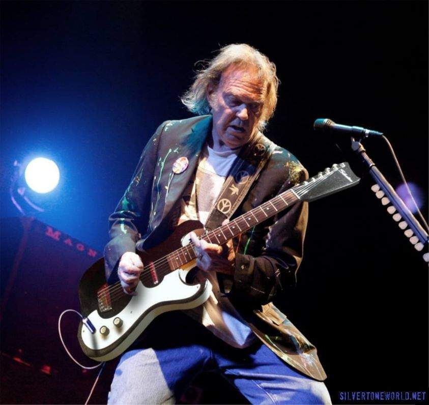 NeilYoungSilvertone.jpg