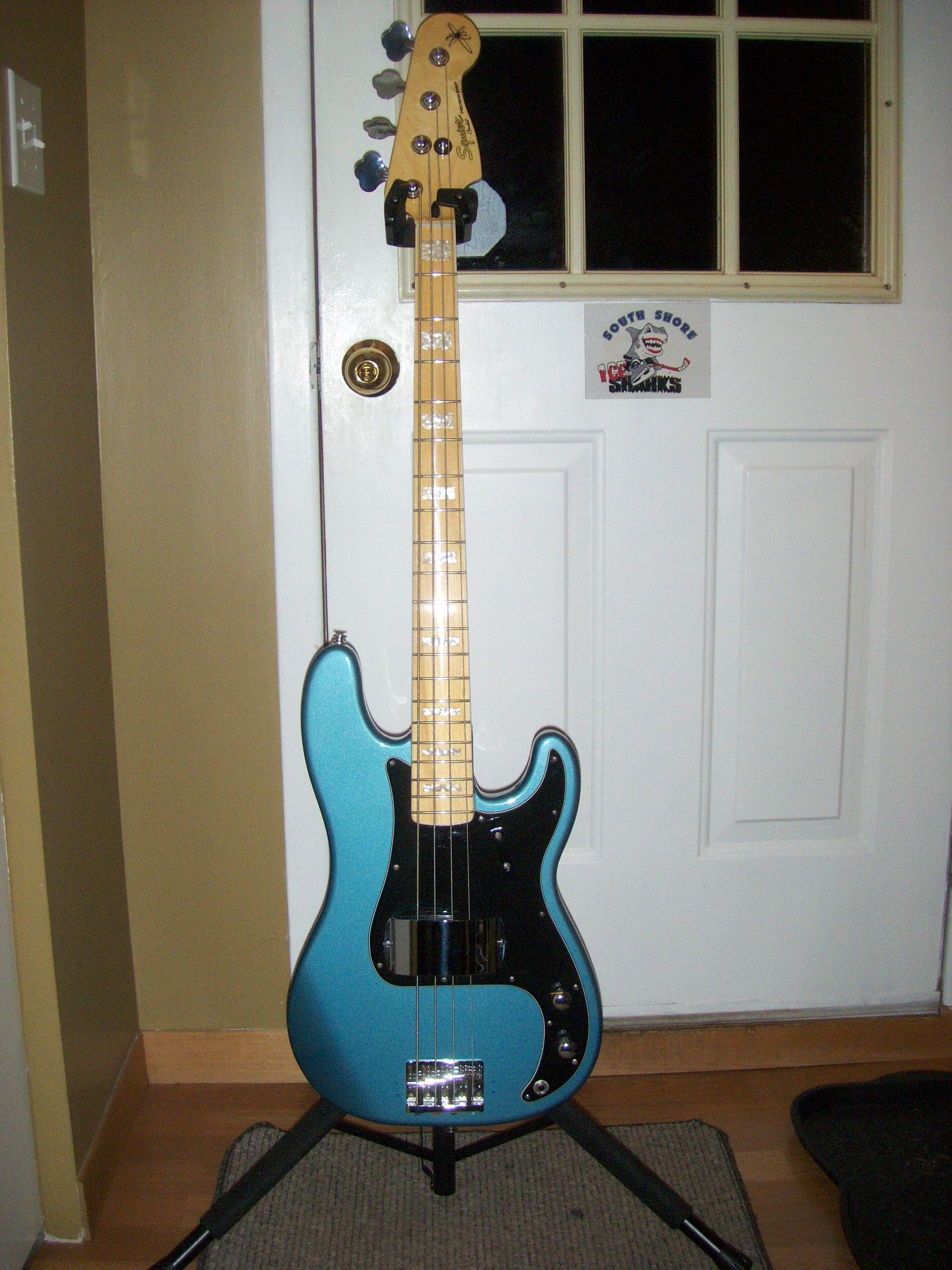 new necks 003.JPG
