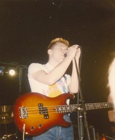 new_order_live_bernard_sumner_4_369.jpg
