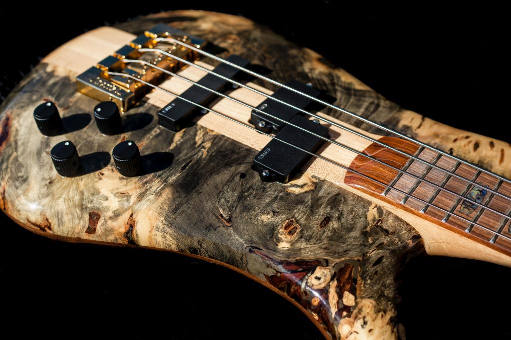 newbass2.jpg