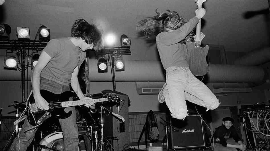 Nirvana-Live-Band.jpg