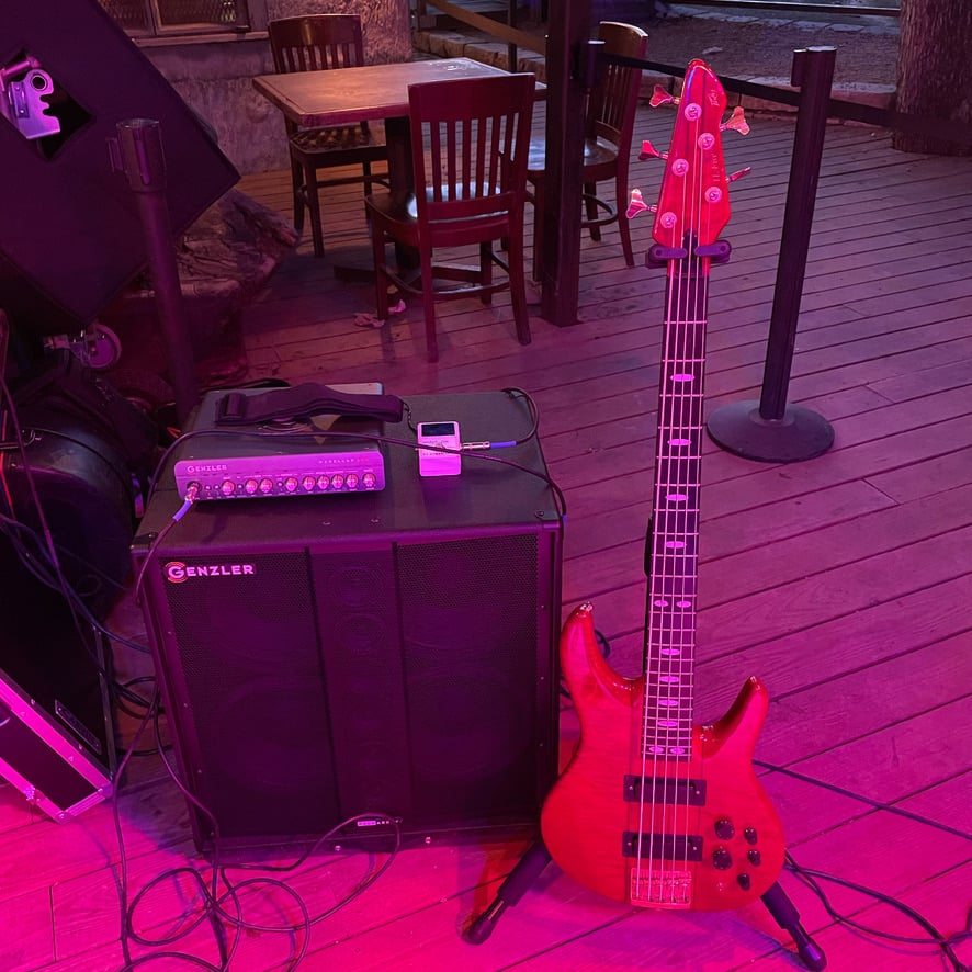 NzmpKdX.jpg