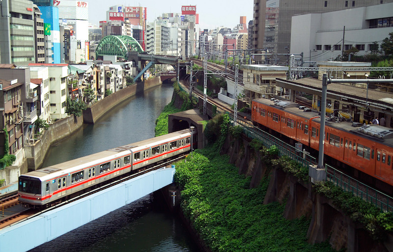 Ochanomizu_station2.jpg
