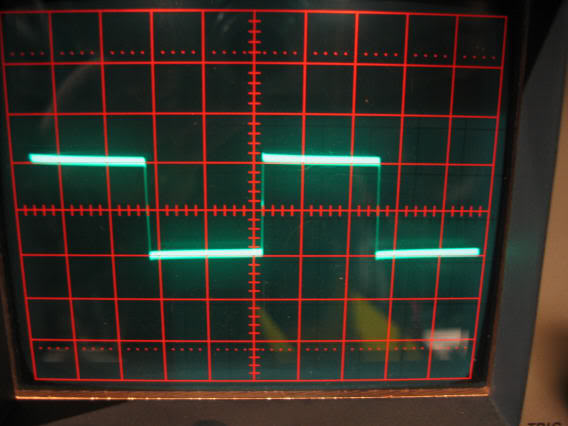 Overshoot_damped_sq_wave.jpg