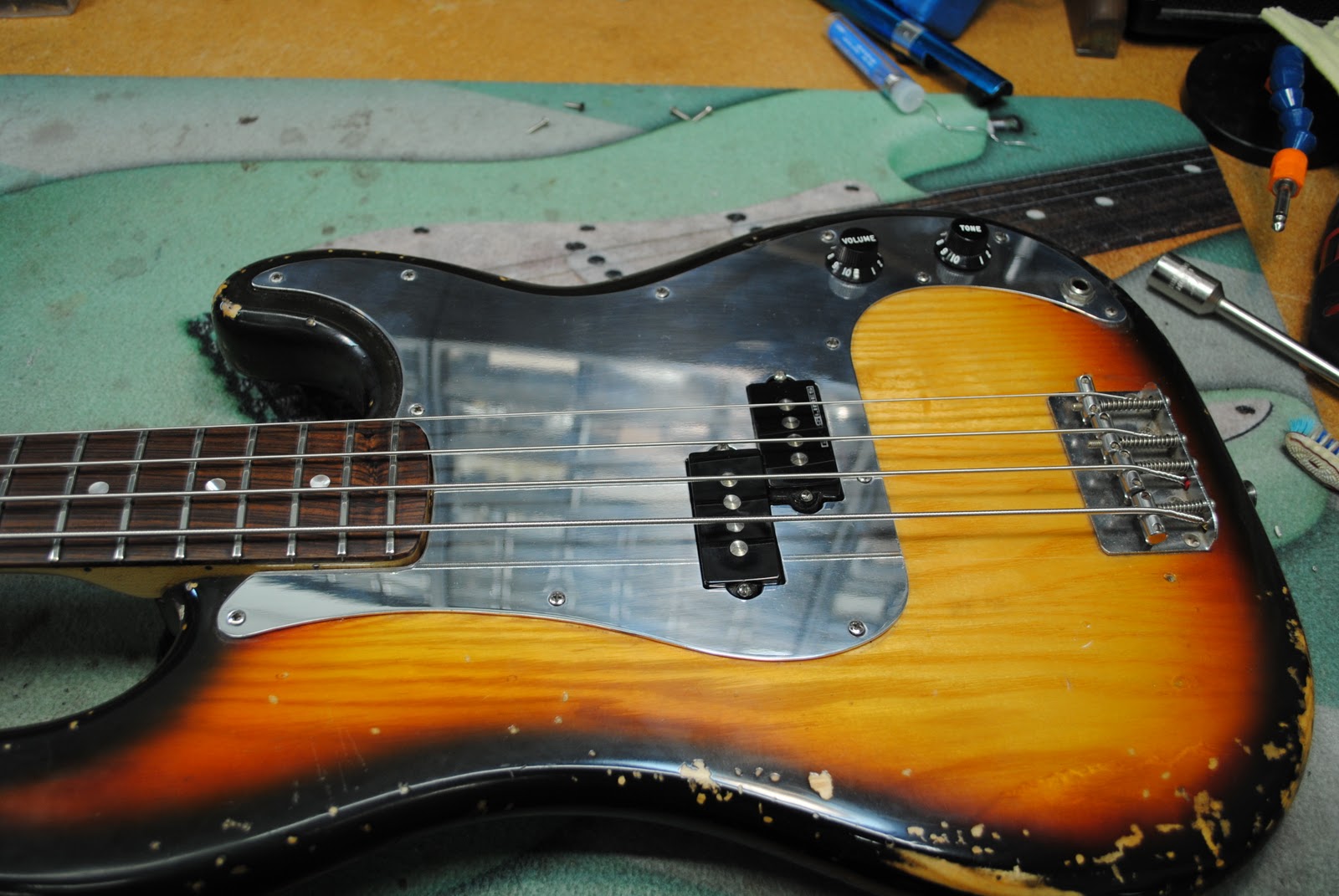 P-Bass+03.jpg