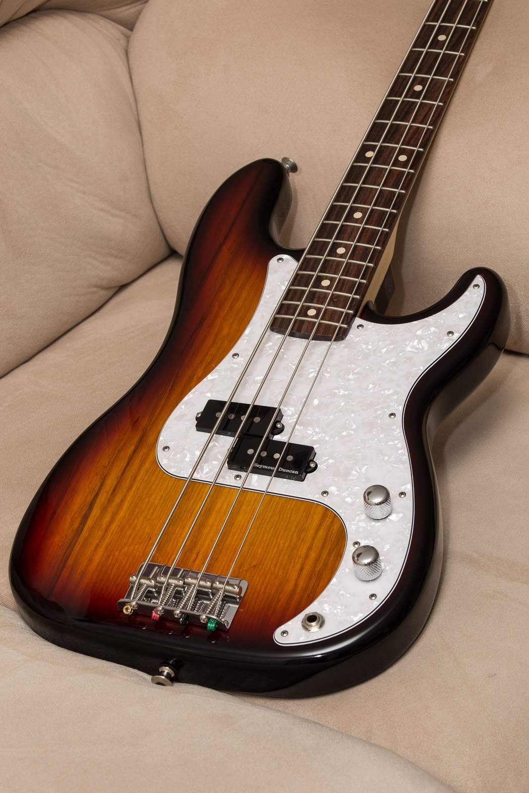 p-bass-1.jpg